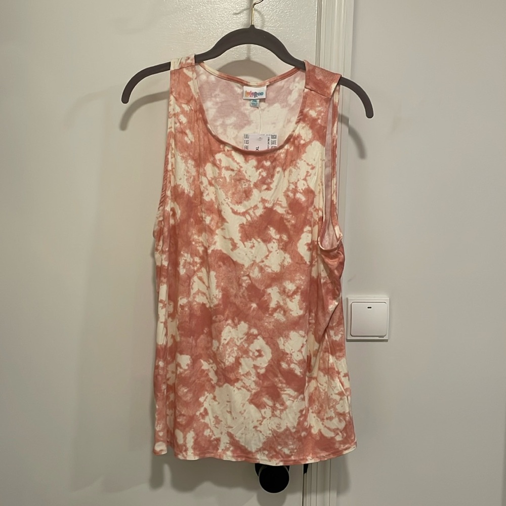 LuLaroe Jules  tank- 2xlarge
